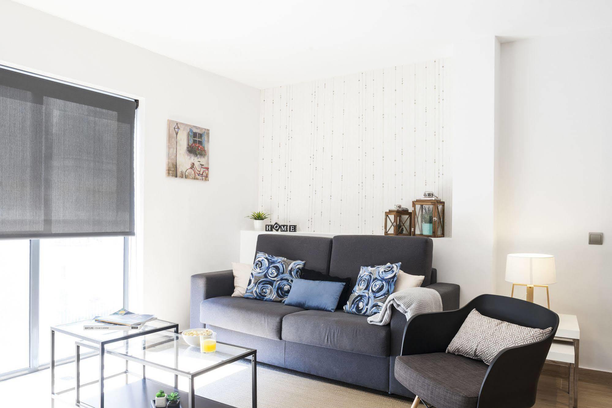 Feelathome Mozart Apartments Barcelona Exterior photo